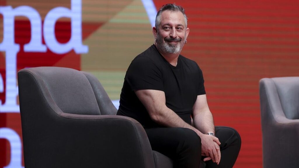 TRT Aybüke Pusat’la yollarını ayırdı: Cem Yılmaz’dan tepki geldi