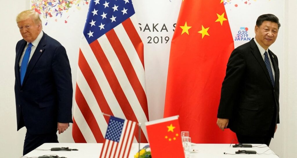 Trump ‘konuşuyoruz’ dedi, Çin yalanladı: Ticaret savaşında su bulandı