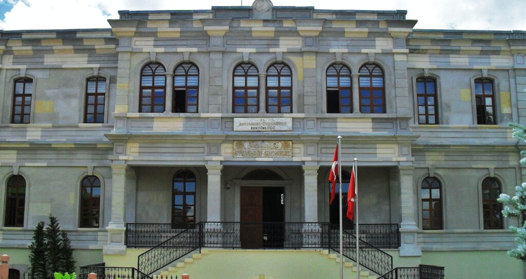 Üniversitenin ‘diploma iptal’ kararı yargıdan döndü: İmamoğlu davasına emsal olabilir
