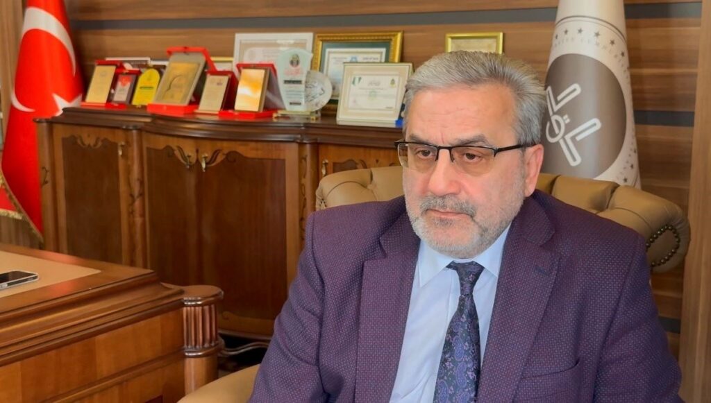 Volkan Konak’a hakaret eden müftü Ahmet Mehmetalioğlu: ‘Geberdi’ kelimesi suç teşkil etmez