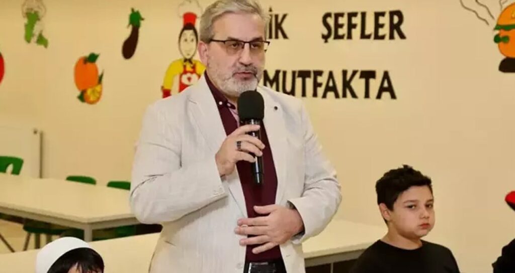 Volkan Konak’a nefret kusan Çatalca Müftüsü Erbaş’a seslenip, gazetecileri hedef gösterdi: ‘Düşmanımız aynı’
