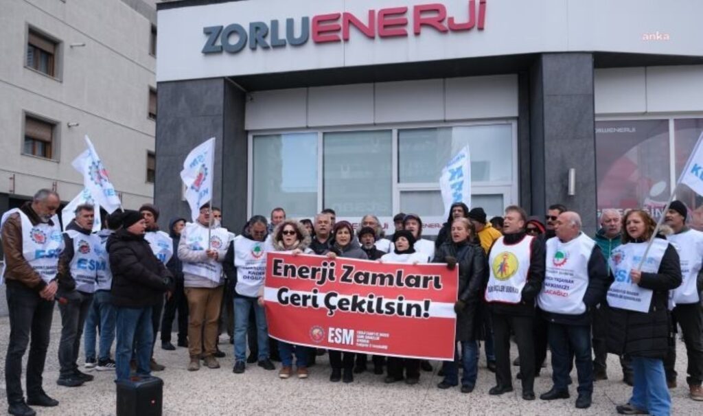 Yüzde 25 elektrik zammı Eskişehir’de protesto edildi: “Zammı bir an önce geri çekin”