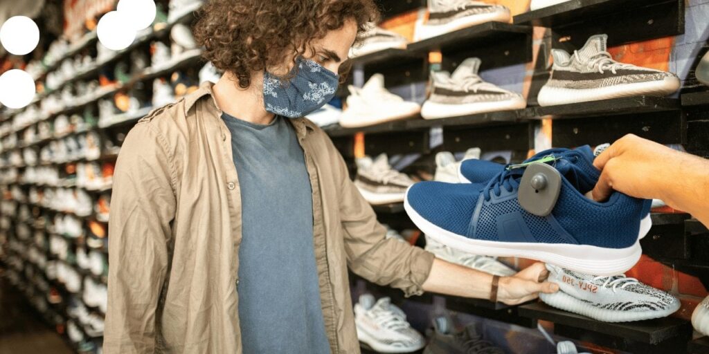 Adidas, Nike, Columbia… Ayakkabı fiyatları uçabilir! Yüzde 220 vergiyle karşı karşıyalar