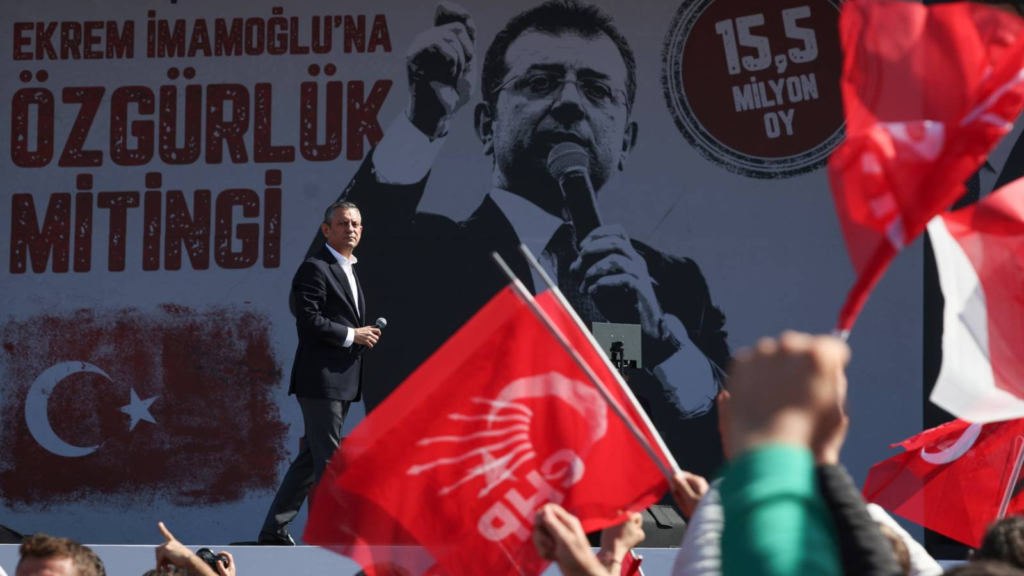 AKP’den CHP’nin “erken seçim” hamlesine yanıt: 2027 Kasım’a itiraz etmeyiz