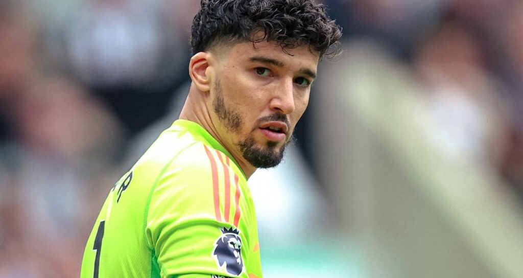 Altay Bayındır tarihe geçebilir