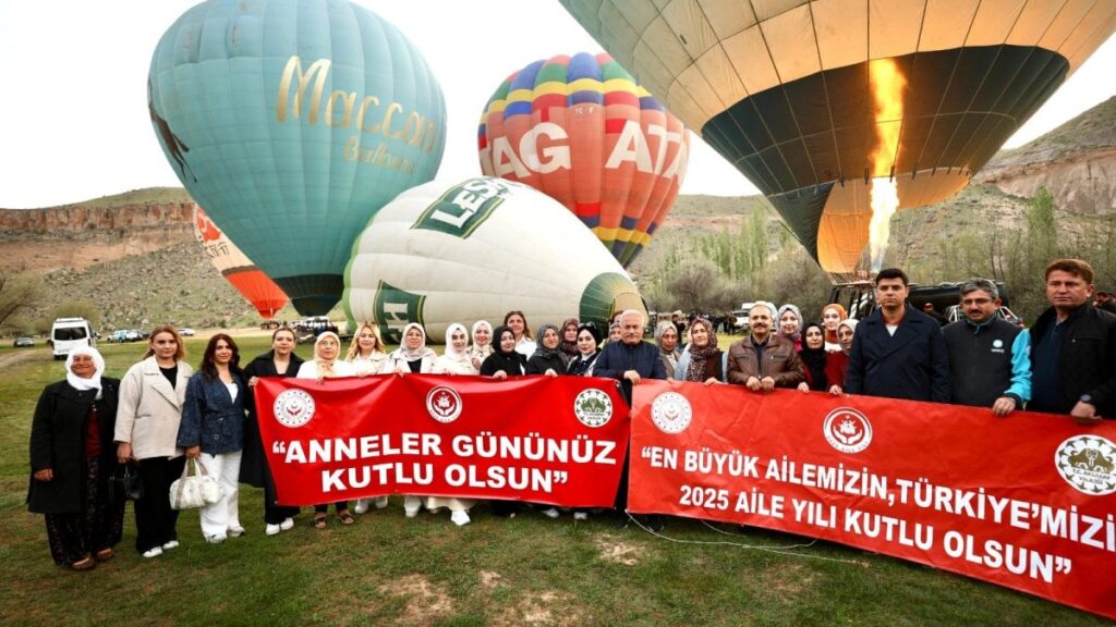 Anneler Günü’nde gökyüzüne yükselen sevgi: Ihlara’da balonlar anneler için havalandı