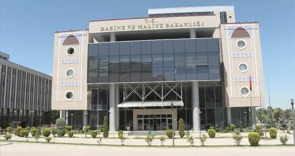 Borçlu belediyeler kredi alamayacak