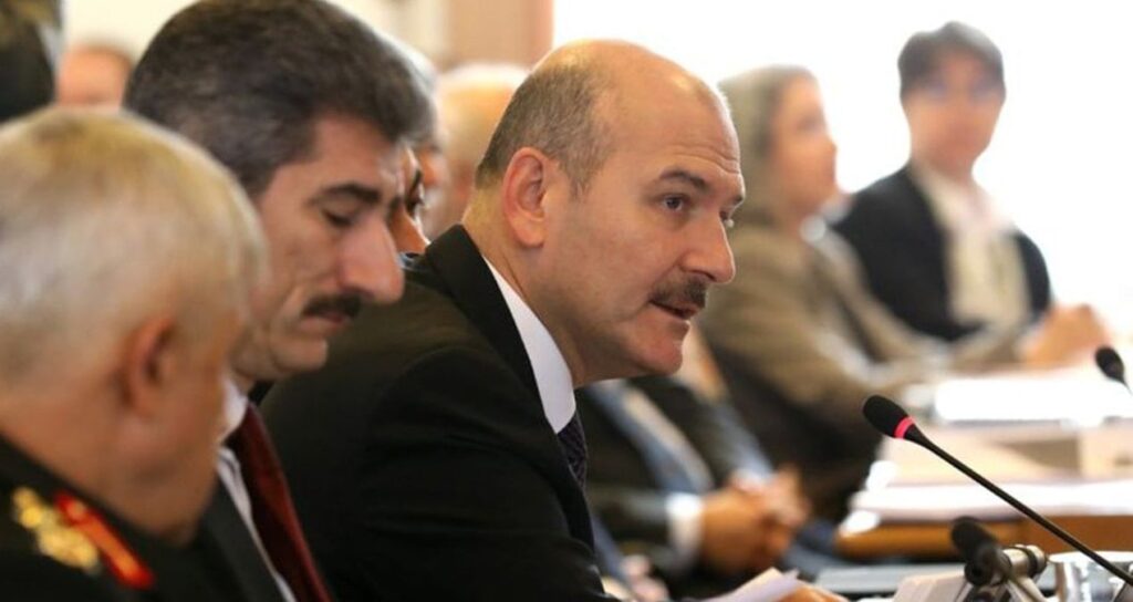 Eski bakan Soylu’nun küskünlüğü bitmiyor