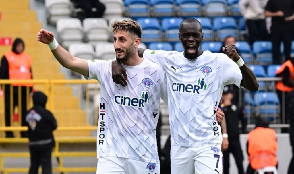 Kasımpaşa, Eyüpspor’u üç golle geçti!