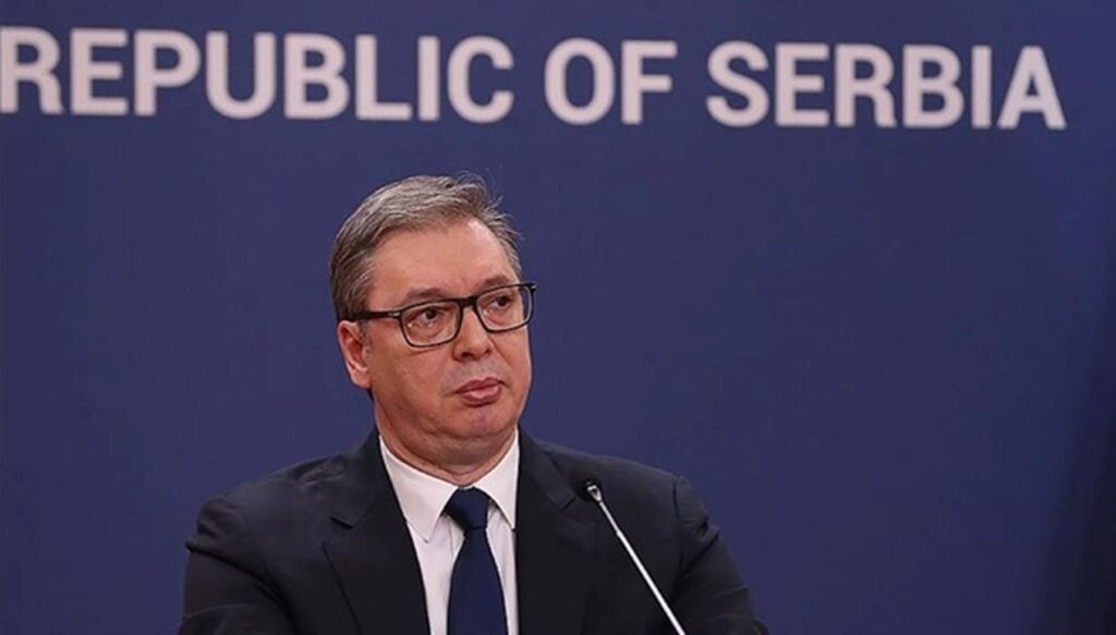 Vucic fenalaştı ABD programı iptal edildi