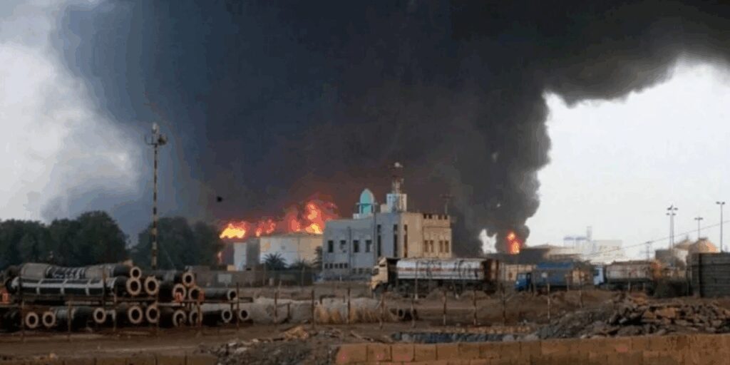 İsrail donanması Yemen’e saldırdı! Bakan ablukayla tehdit etti