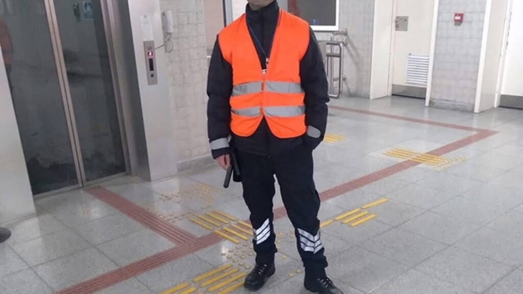 İZBAN’da korkunç olay… Trende sigara içtiği için kendisini uyaran güvenlik görevlisini darbedip öldürdü