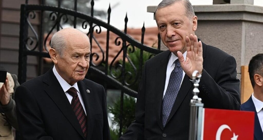 KONDA’dan çarpıcı anket: MHP seçmeninde 3 kritik değişim