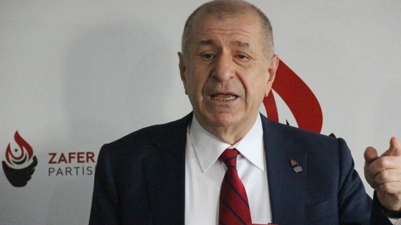 Tahliye edilen Ümit Özdağ, gençlere seslendi: Türkiye’nin zafer yürüyüşünü birlikte gerçekleştirmeye devam edeceğiz