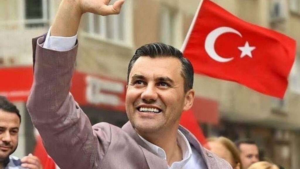 Tutuklu başkanlardan Ferdi Zeyrek’e parmaklıklar ardından veda