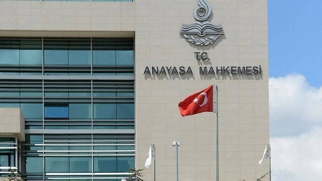 Cinsiyet değişikliği ameliyatına ilişkin kanun maddesi Anayasa Mahkemesi gündeminde