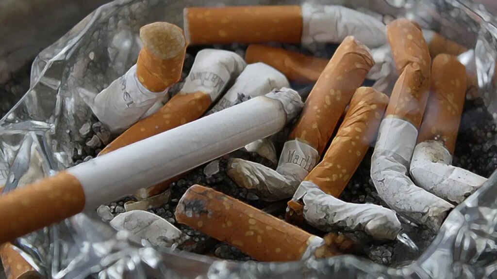 Sağlık Bakanlığı açıkladı: Sigara içenlere de ceza uygulanacak