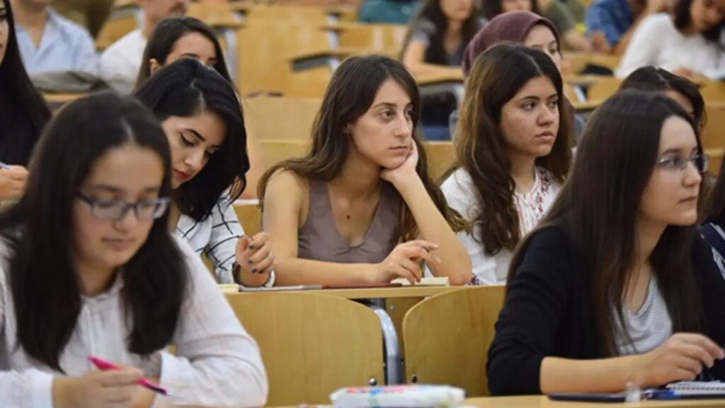 Vakıf üniversiteleri fiyatta Avrupa’yla yarışıyor: Öğrencinin yüzü fiyatta da gülmüyor