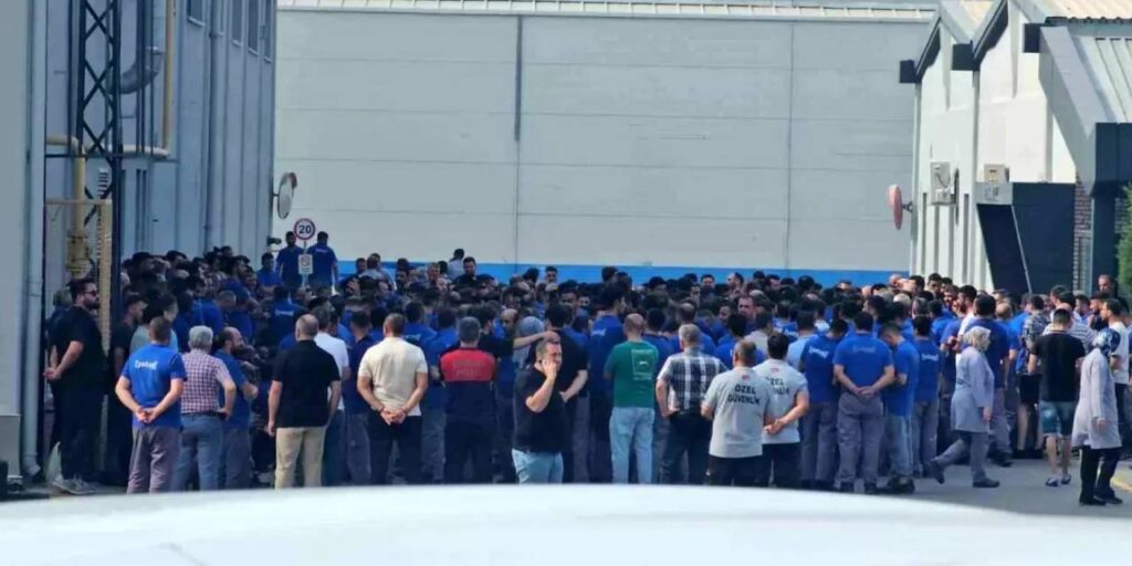 Yataş fabrikasında 2 bin işçi iş bıraktı