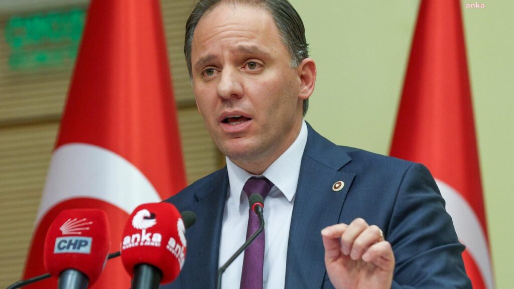 Yavuzyılmaz: AKP döneminde İBB’ye ait helikopter araba fiyatına satılmış!