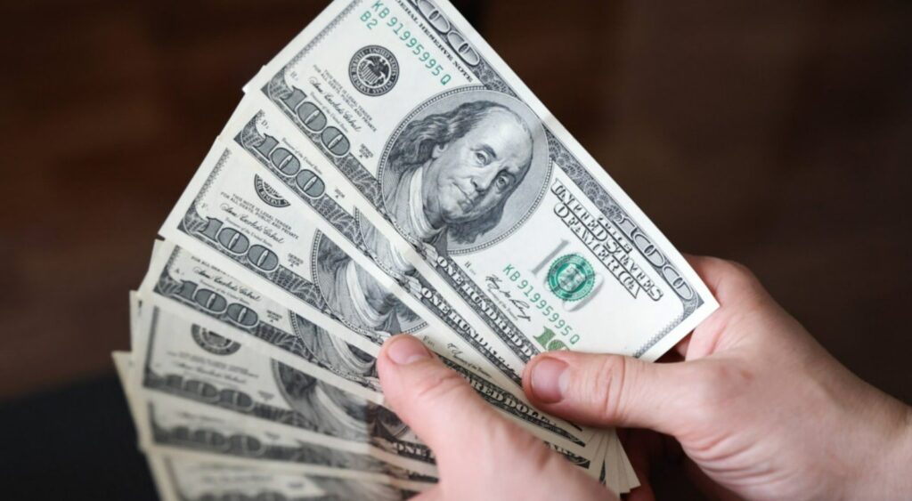 Bankacılık devinden çarpıcı dolar tahmini!