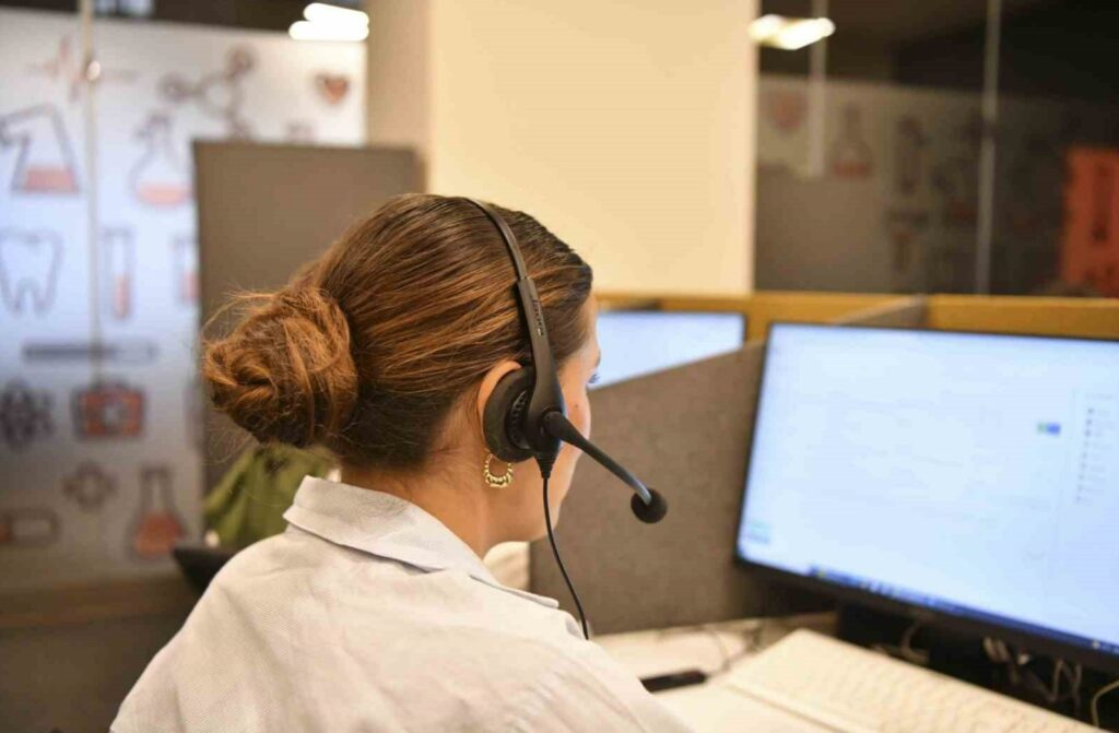 Bu telefonu açmayan para cezası ödeyecek! Kamuoyunda tepki çeken uygulama