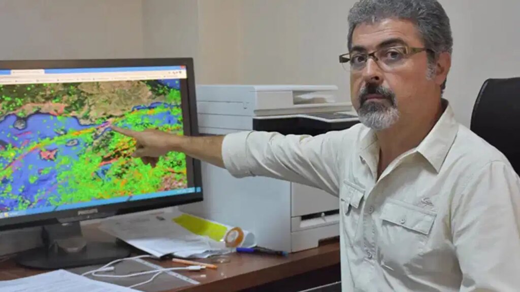 Sındırgı’ya yakın 6.1’lik deprem! Sözbilir’den dikkat çeken açıklama: ‘Batı Anadolu için eşik değer’