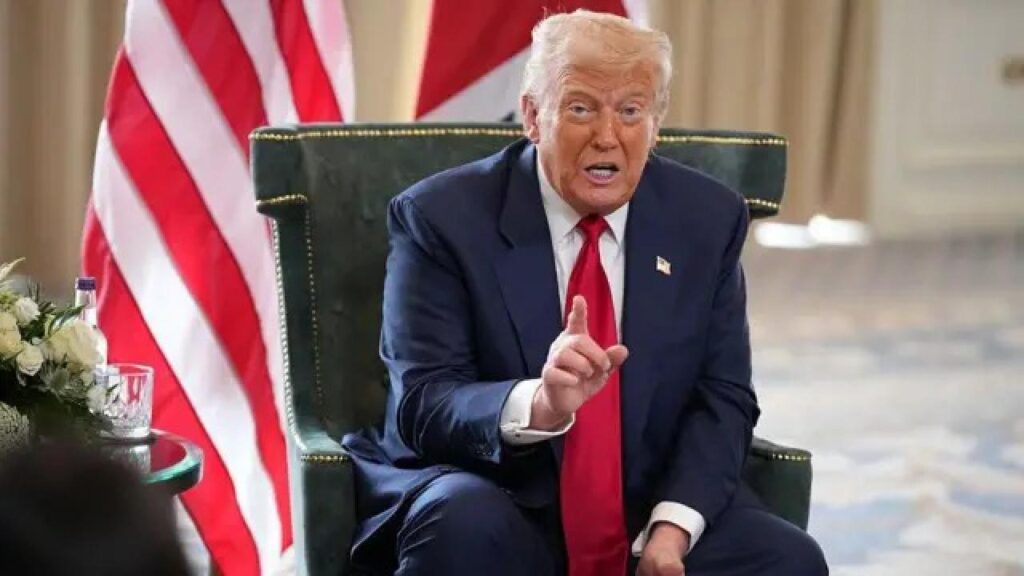 Trump’tan Rusya çıkışı: Nükleer denizaltılar gereken yere konuşlandı