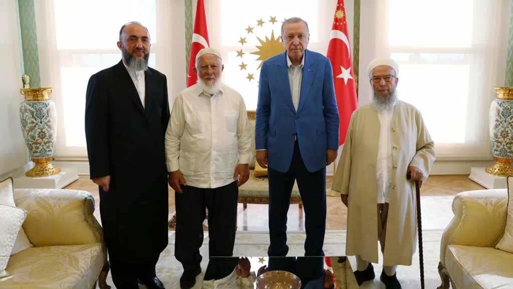 Vali’nin ardından… İsmailağa Cemaati’nden AKP’li Cumhurbaşkanı Erdoğan’a ziyaret