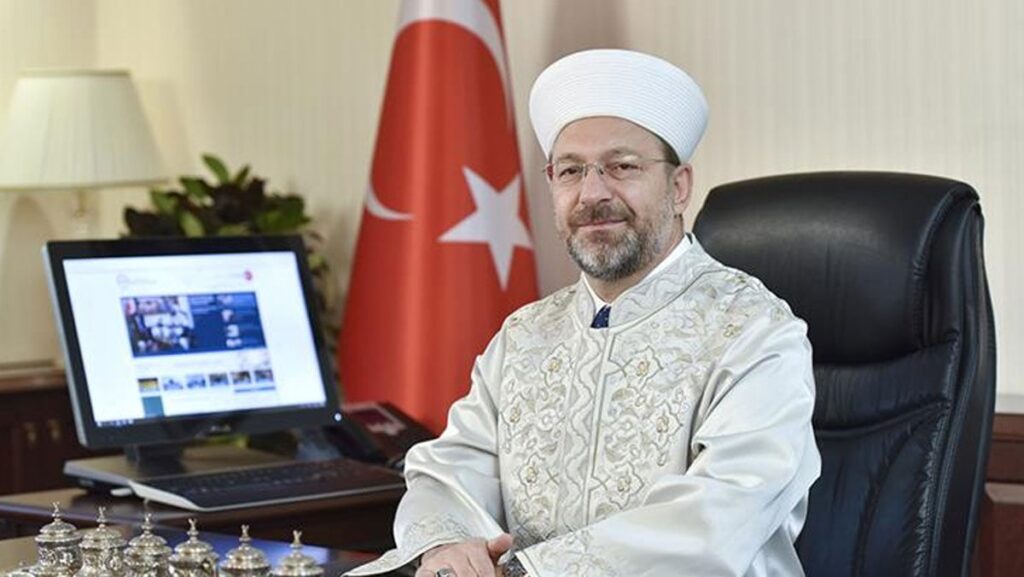 Ali Erbaş’tan çekmece uyarısı. Makam odasını boşaltıyor