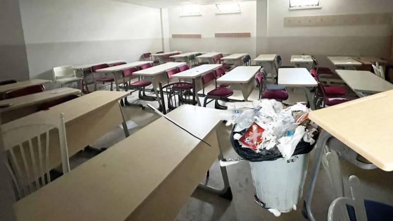 Ankara’da okul skandalı; çöplerin yanında derslik kurdular