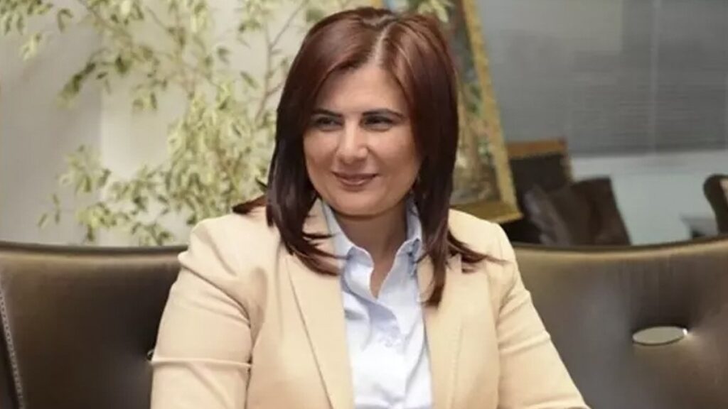 Özlem Çerçioğlu, CHP’li başkanı tutuklatmak için kolları sıvadı! Uyaranlara “İktidar gücü elimde” mesajı… İş insanlarına ‘iftira atın’ baskısı yaptırdı…