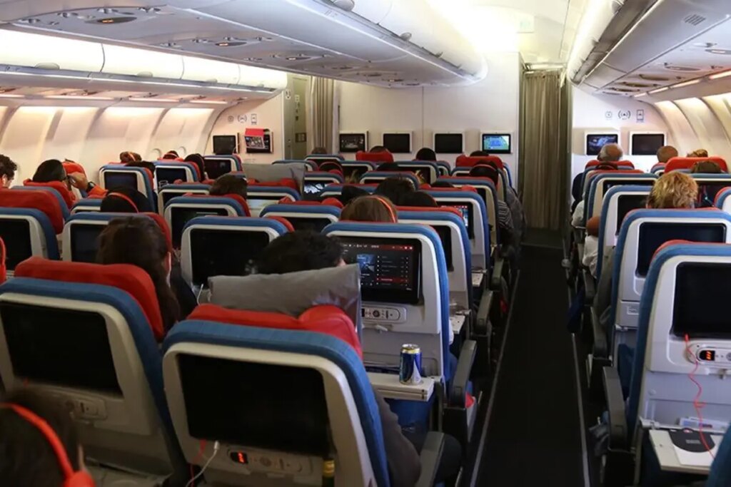 Sarhoş pilot uçağı birbirine kattı!