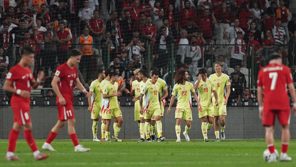 Spor yazarları Türkiye-İspanya maçını değerlendirdi! “Konya’da kapkara gece”