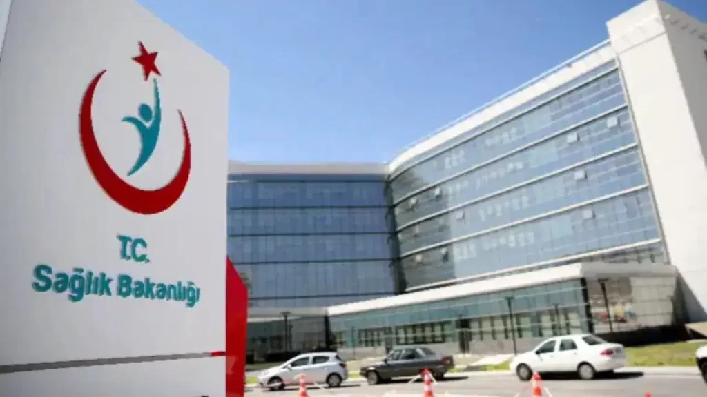 28 Ekim Salı hastaneler ve sağlık ocakları açık mı? Aile sağlığı merkezleri çalışıyor mu?