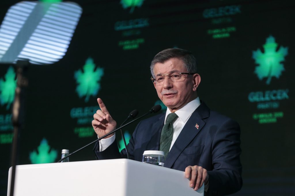 Erciyes Üniversitesi’nden Davutoğlu Konferansına “Salon Verilmedi” İddiası