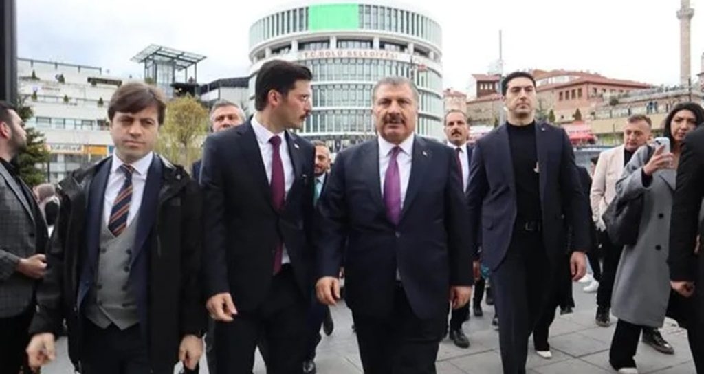 Bir hastaneyi 3 yılda yapamadılar fiyatını 3’le çarptılar