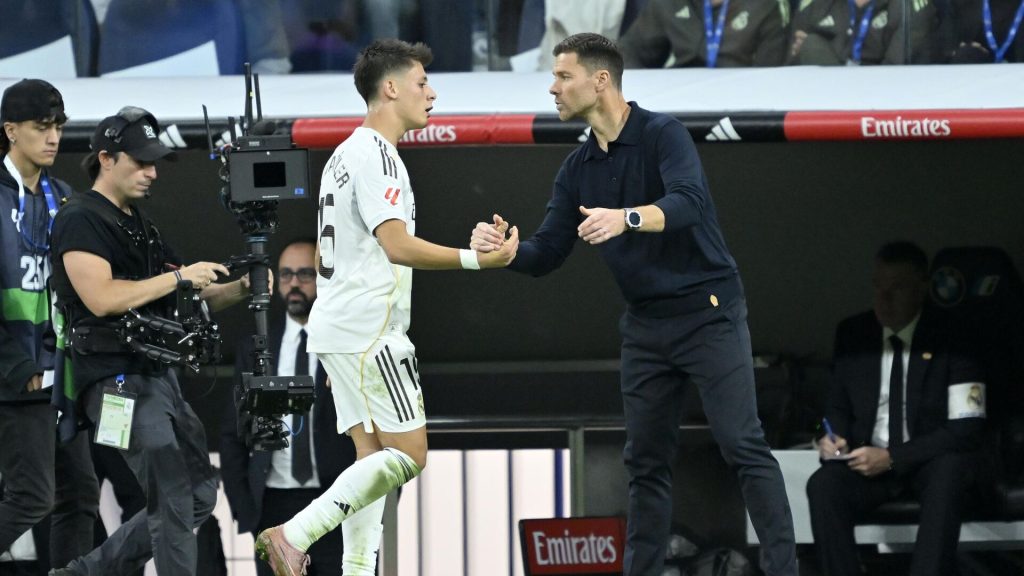 El Clasico’da kazanan Arda Güler’li Real Madrid oldu: Milli yıldız ayakta alkışlandı