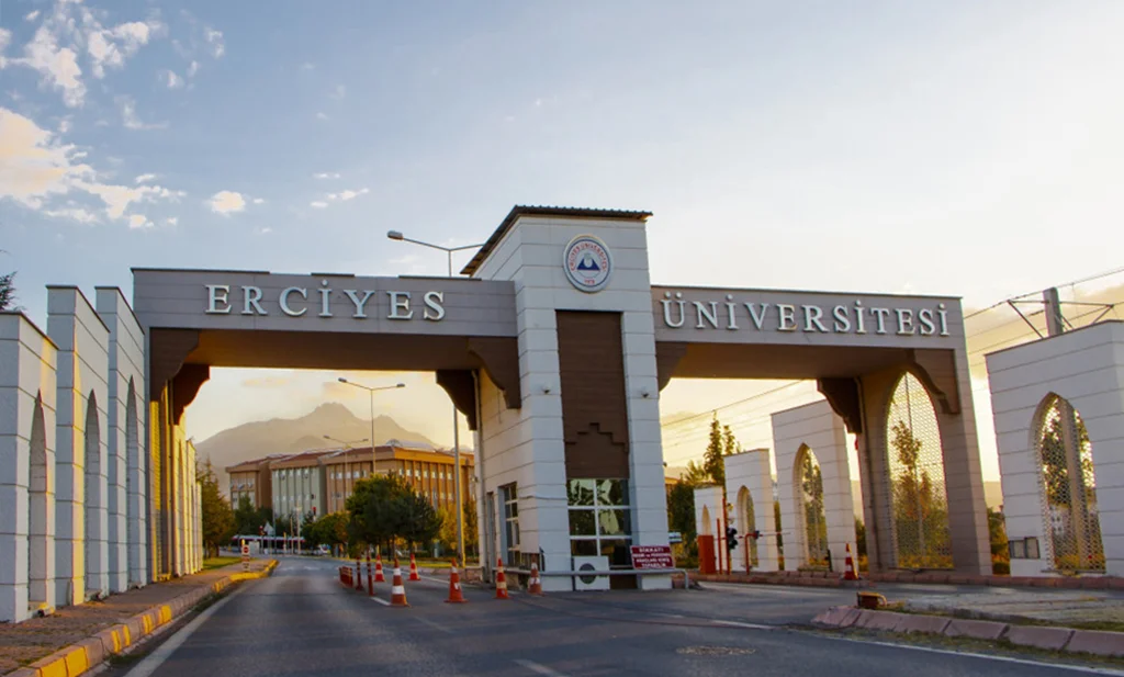 Erciyes Üniversitesi’nde Peş Peşe Skandallar!