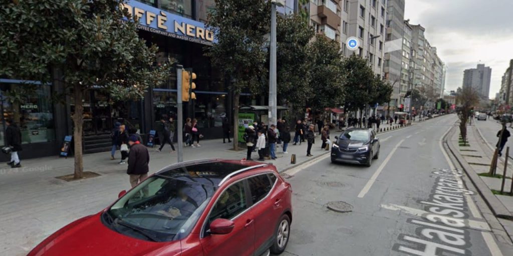 İstanbul’un göbeğinde bir kadın kaçırıldı! İki siyah araç ayrıntısı