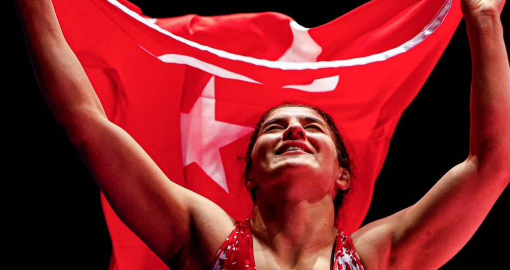 Nesrin Baş, güreşte dünya şampiyonu