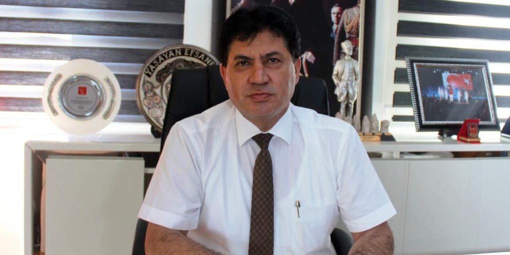 Son dakika | Kemer eski Belediye Başkanı dolandırıcılıktan  gözaltına alındı