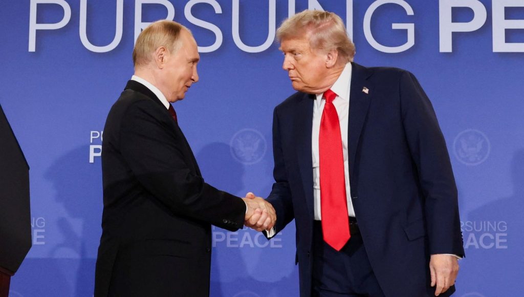 Trump’tan Putin’e mesaj: Füze test etmek yerine savaşı bitirmelisin