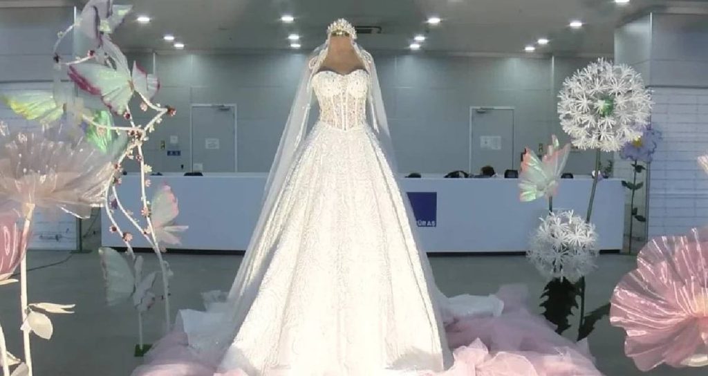 Ünlü gelinlik markası Türkiye’den resmen çekildi