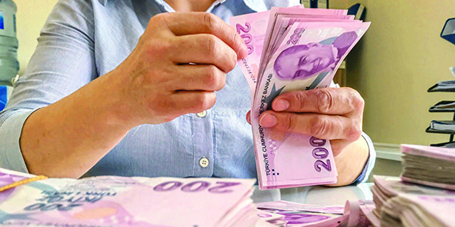 Asgari ücret senaryoları yenilendi: Masada 3 zam seçeneği var