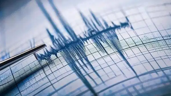 Ayvacık açıklarında 4 büyüklüğünde deprem