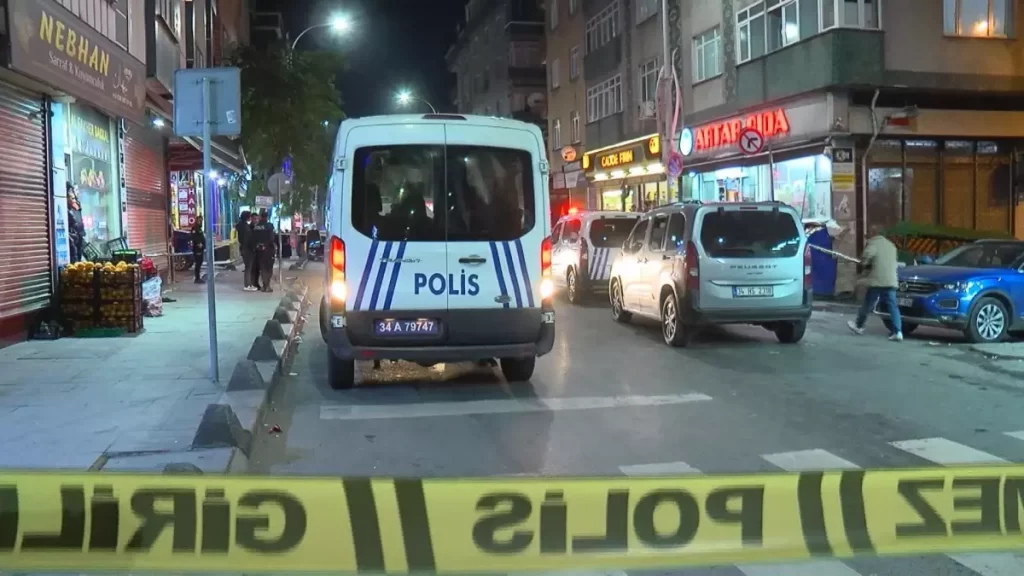 Boşandığı kişinin eski kocasını öldürüp kendini vurdu