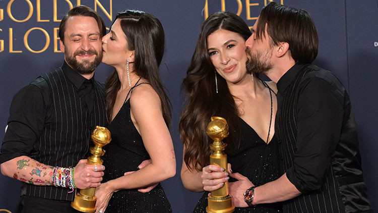 Eşine sahneden seslenip söz almıştı… Ünlü çift üçüncü çocuklarına kavuştu… Şimdi sırada dört numara var!