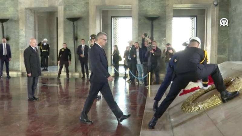 KKTC Cumhurbaşkanı Erhürman, Ankara’da; Anıtkabir’i ziyaret etti