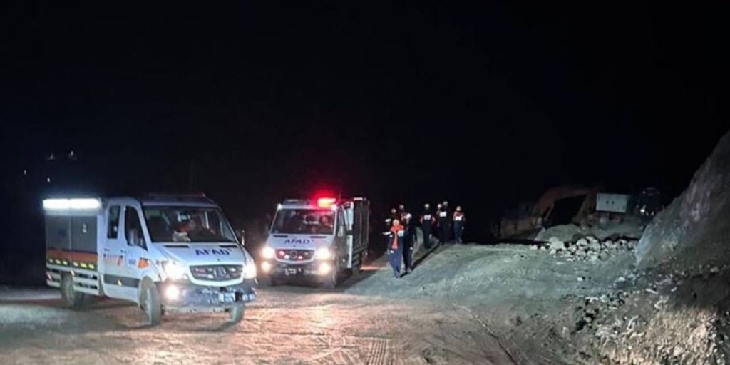 Sivas’ta demir madeni ocağında göçük! Şantiye müdürü göçük altında kaldı